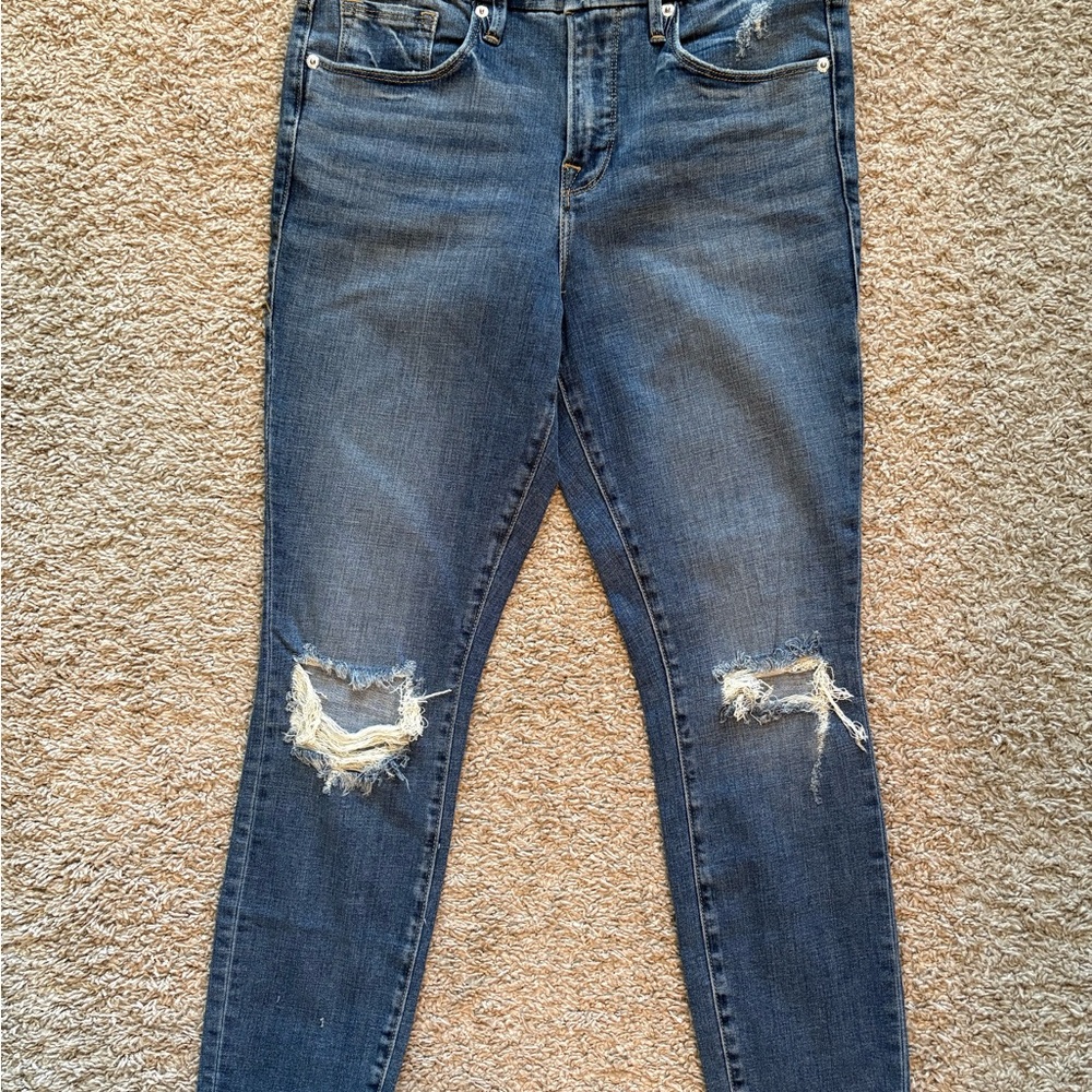 Good American Distressed Skinny Jeans in Dark Blue